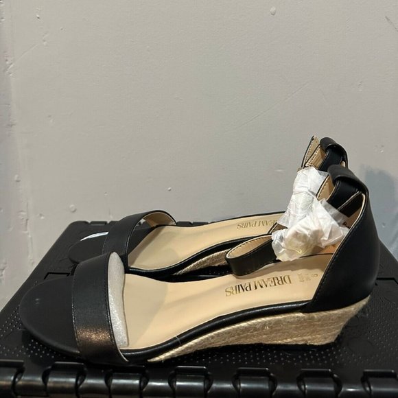 Dream Pairs Women's Low-Chunk Heel Pump Sandals Size 8 Black women sandal new - Picture 2 of 4
